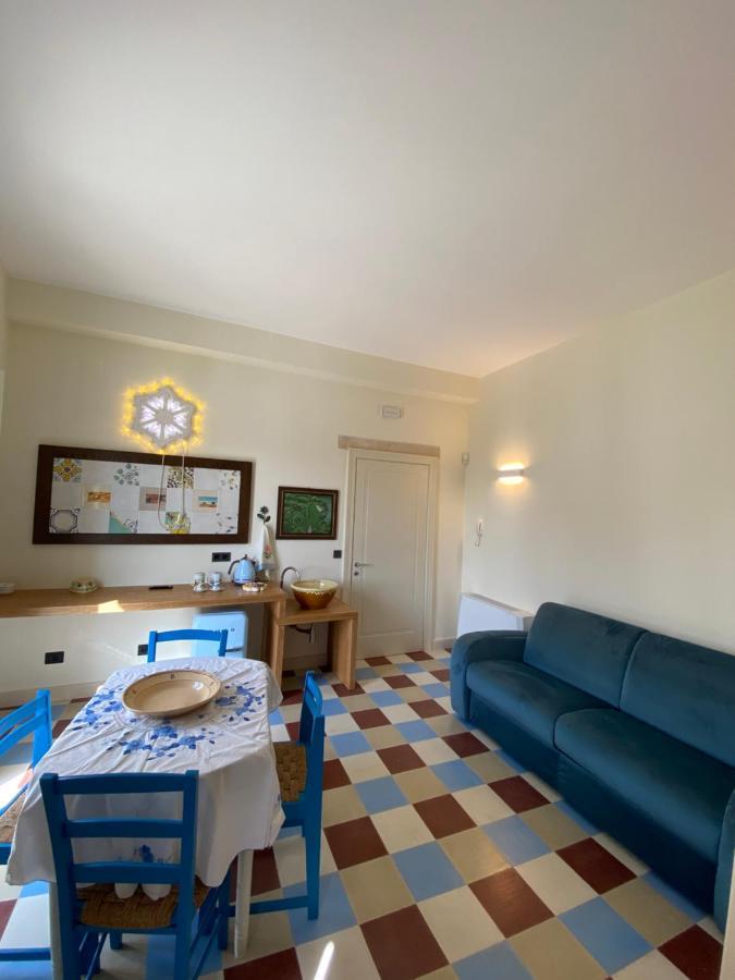 Bed and Breakfast Palazzo Vecchio Cocumola Esterno foto